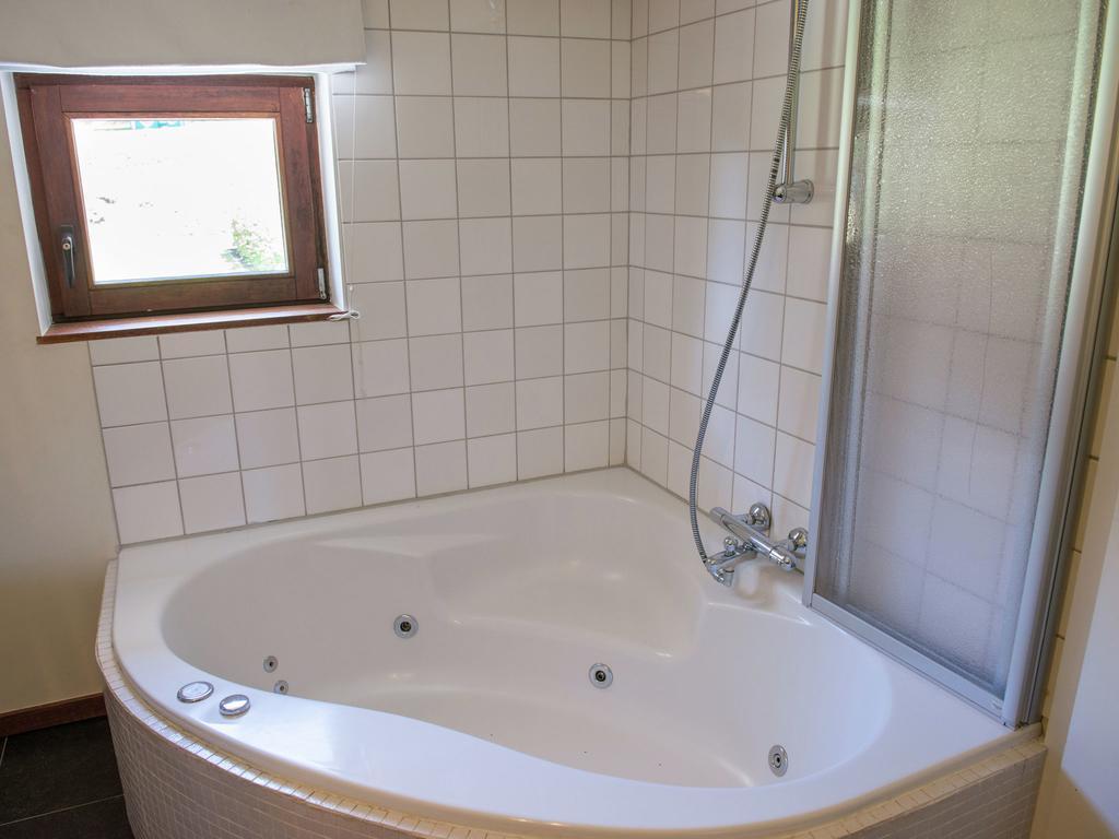 Luxury Apartment In Malmedy With Bubble Bath Exterior foto